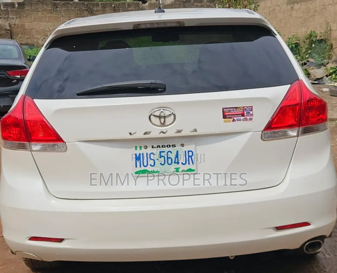 Toyota Venza AWD 2012 White