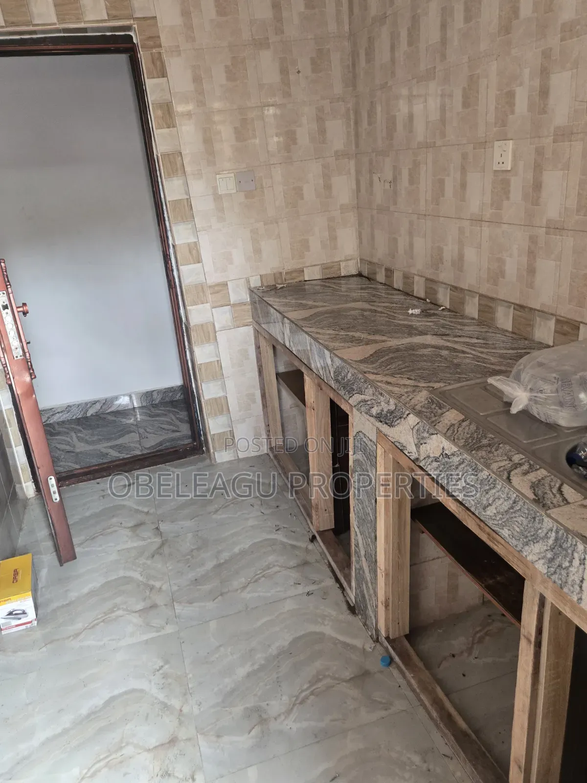 2bdrm Block of Flats in Green Estate, Apple Junction for rent