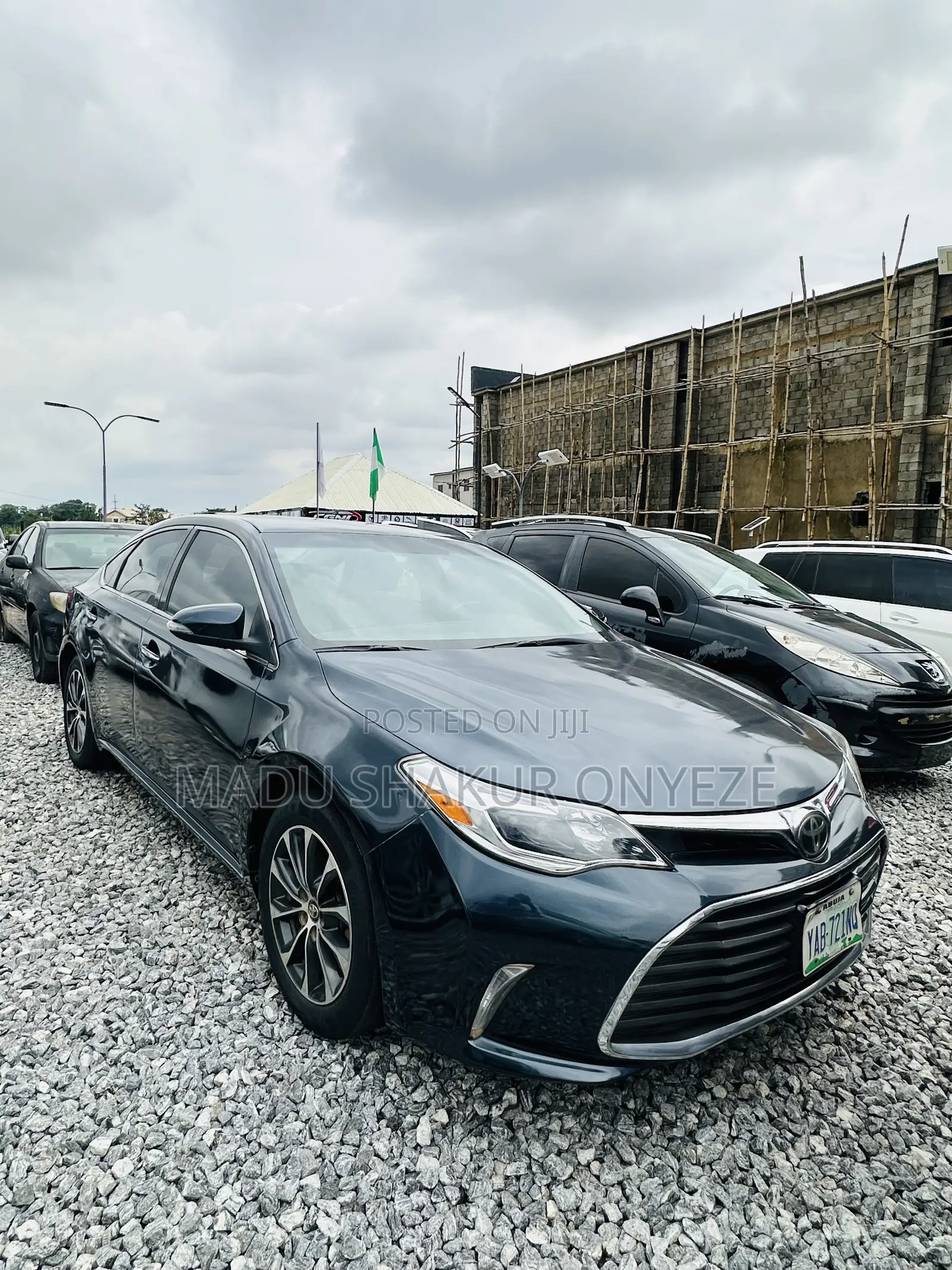 Toyota Avalon XLE Premium Sedan FWD (3.5L 6cyl 6A) 2017 Blue