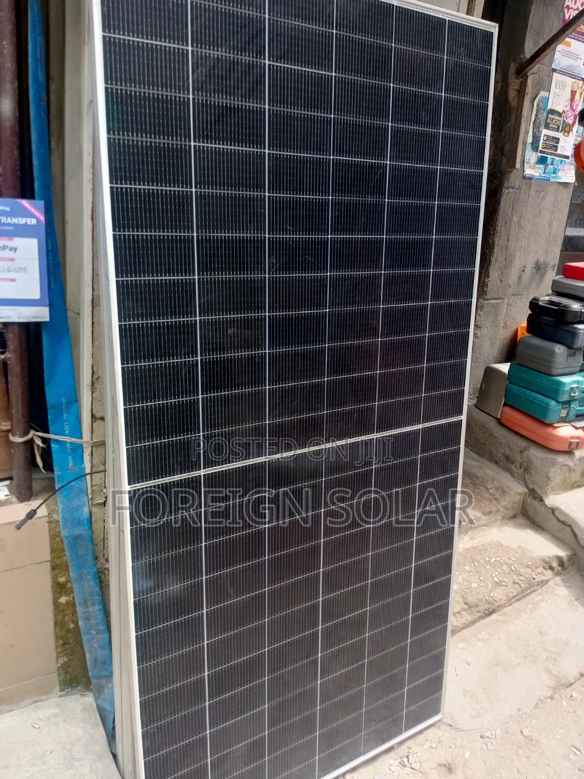600watts Jinko Solar Panel