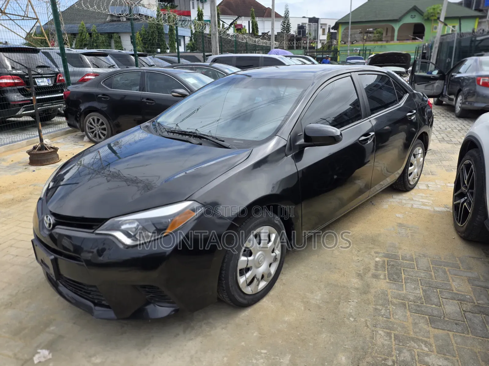 Toyota Corolla LE 4dr Sedan (1.8L 4cyl CVT) 2014 Black