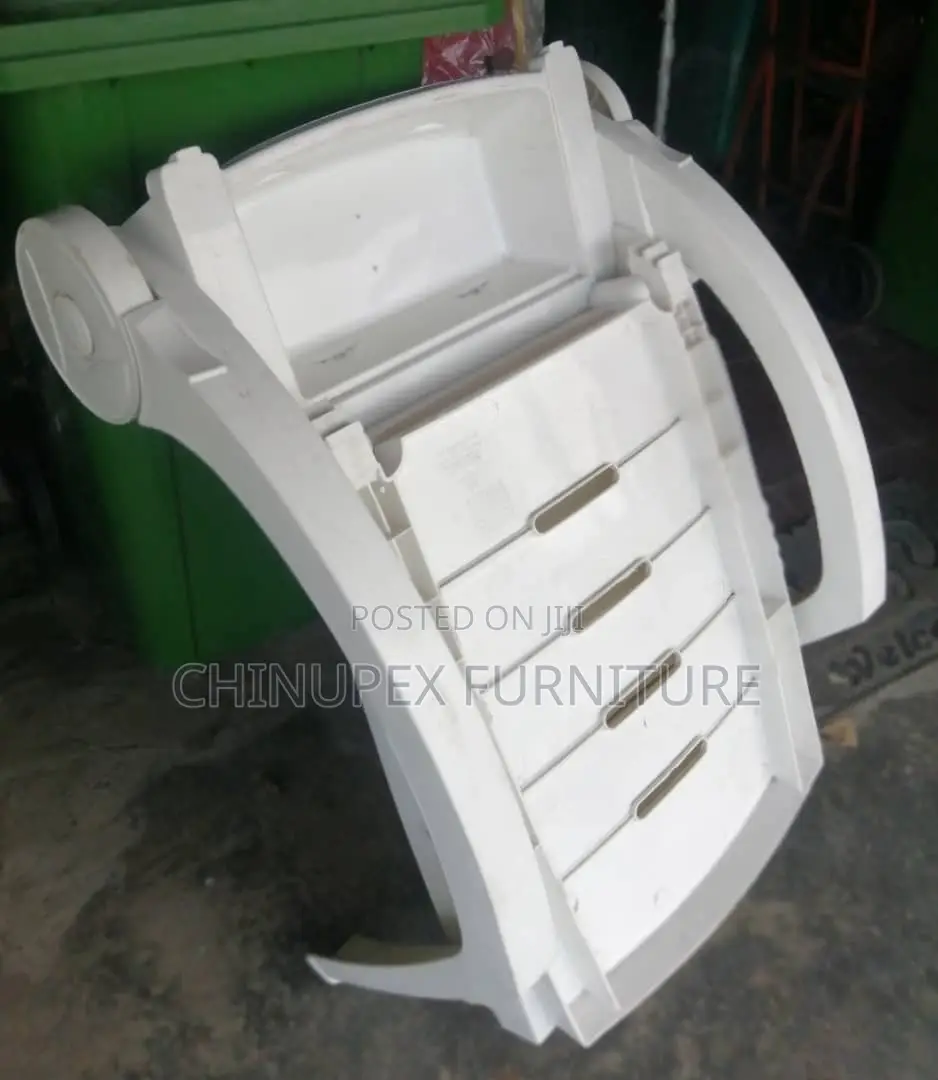 High Quality Pool Side Bed With Foam
