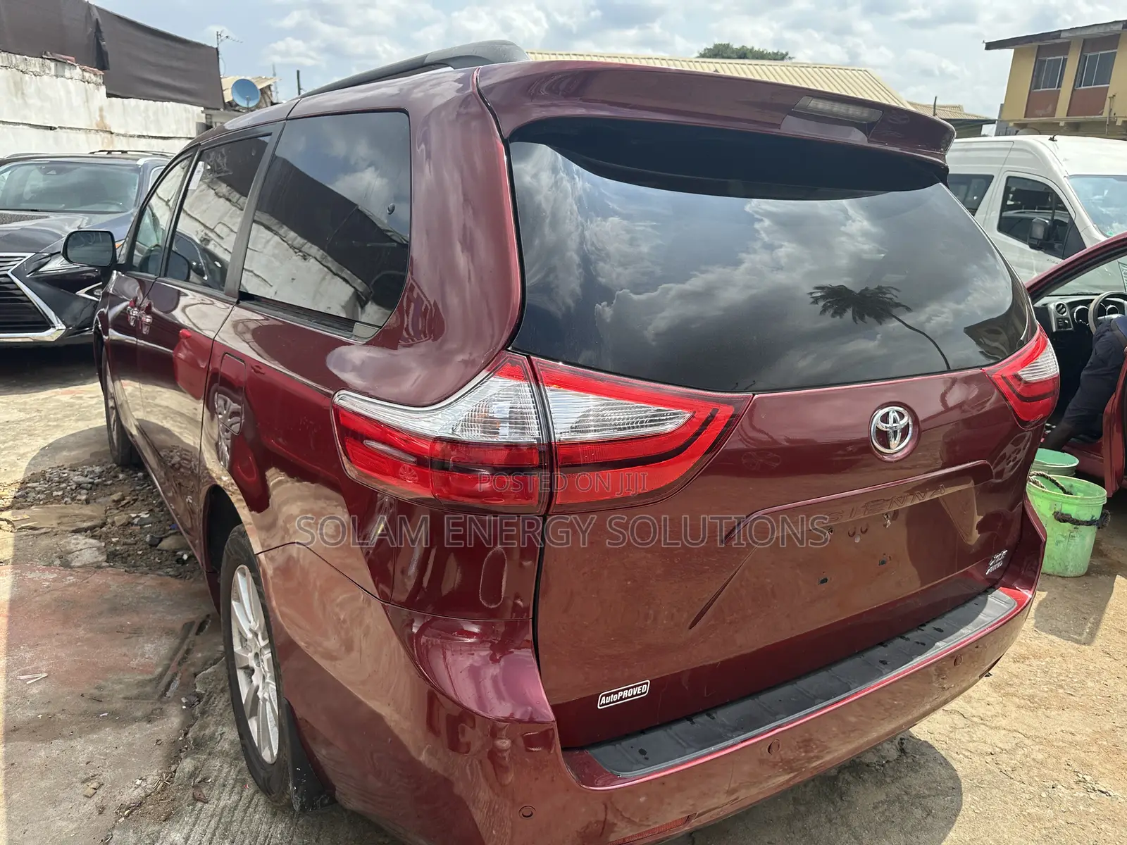 Toyota Sienna 2018 Red