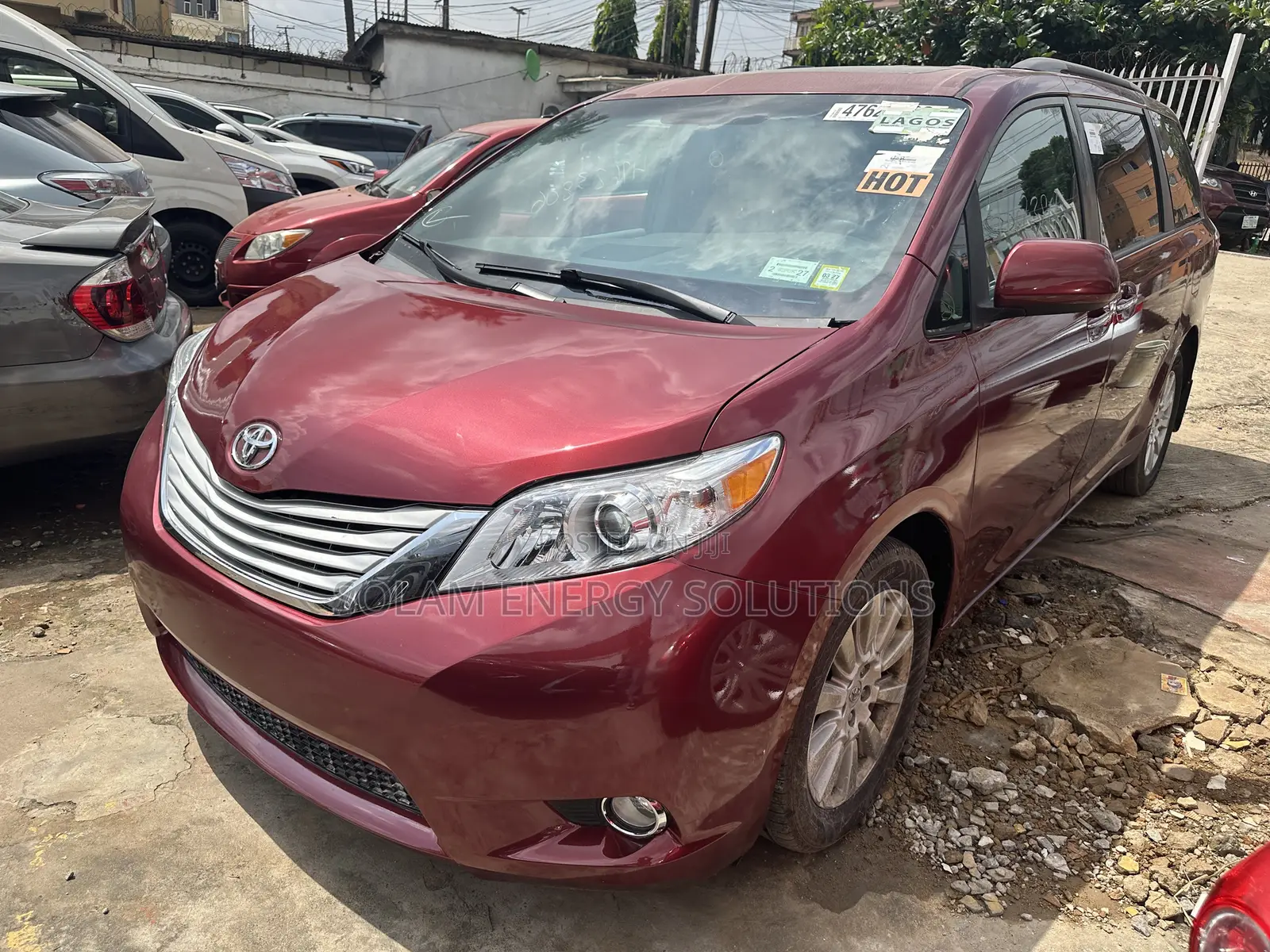 Toyota Sienna 2018 Red