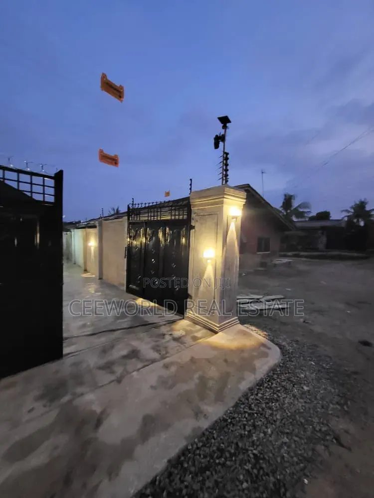 4bdrm Bungalow in Eleta Estate Elebu, Akala Express for rent
