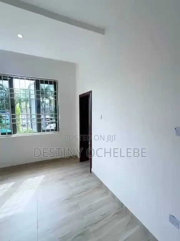 4bdrm Duplex in Garki for sale