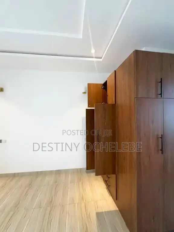 4bdrm Duplex in Garki for sale