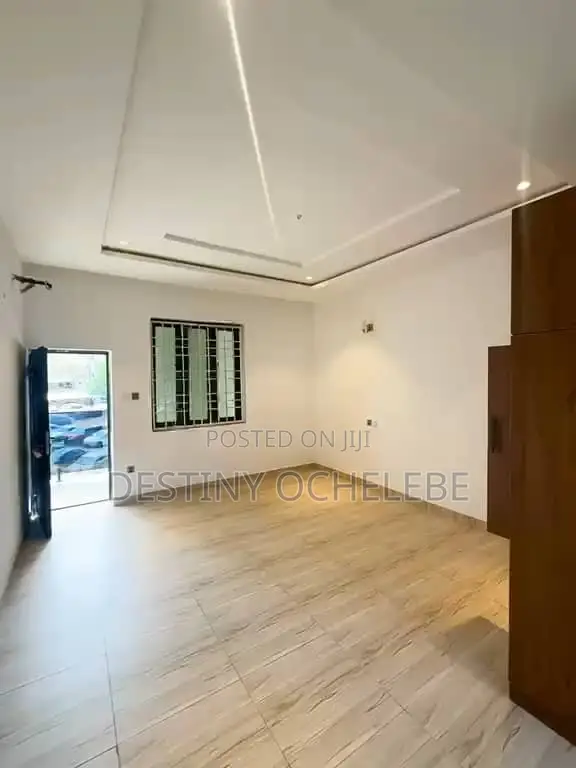 4bdrm Duplex in Garki for sale