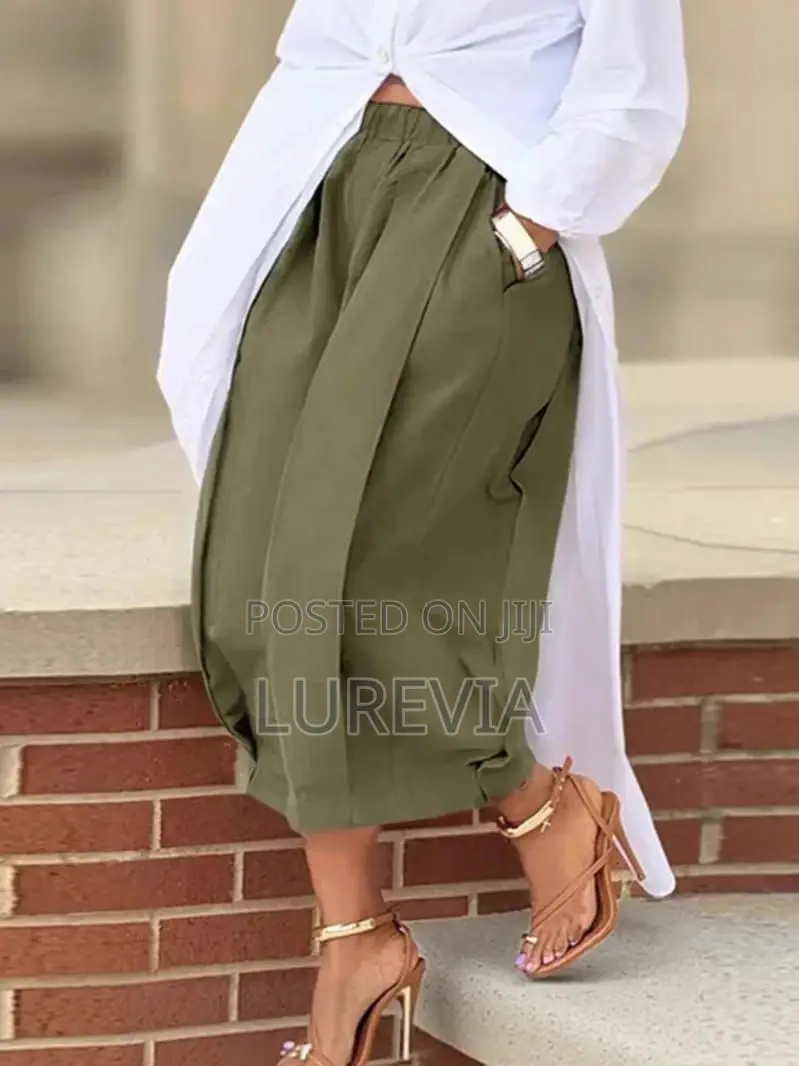 Voluminous Balloon-Leg Trousers