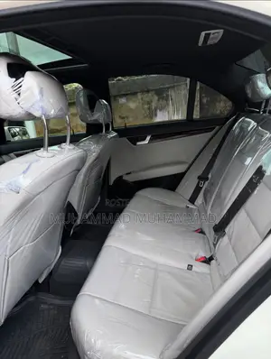 Mercedes-Benz C300 Sport 4Matic Sedan AWD (3.5L 6cyl 7A) 2013 White
