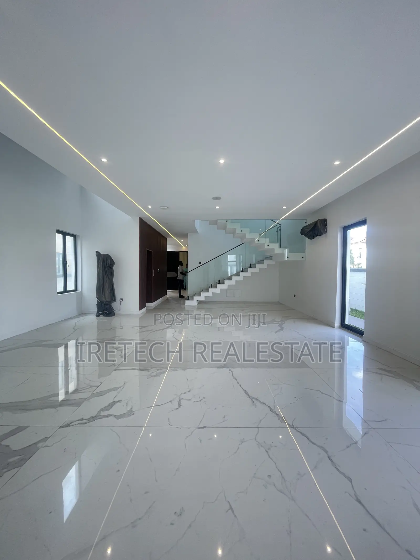 5bdrm Duplex in Vgc Environments, Ikota for sale