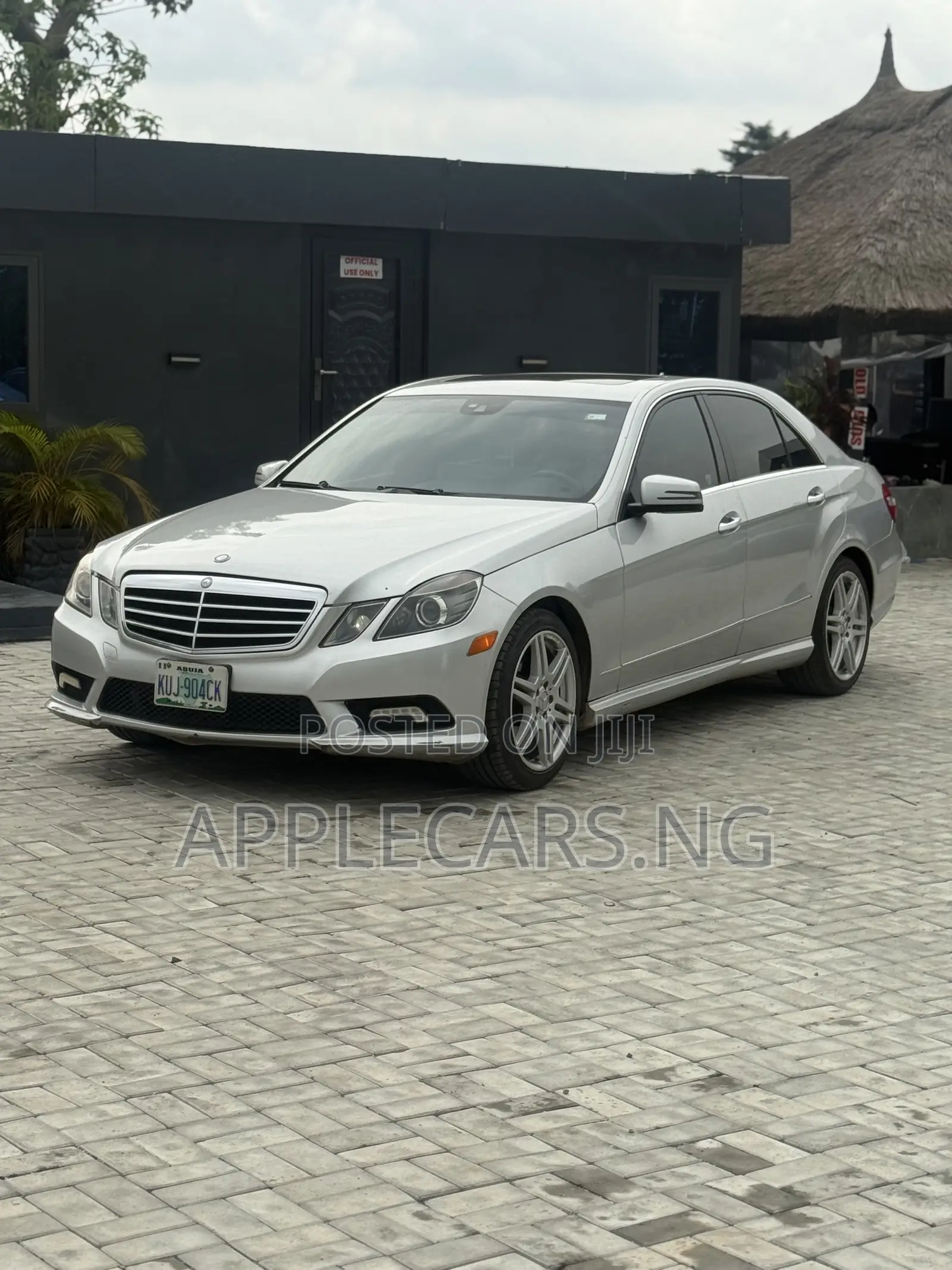 Mercedes-Benz E350 Base 4Matic Sedan AWD (3.5L 6cyl 7A) 2010 Silver