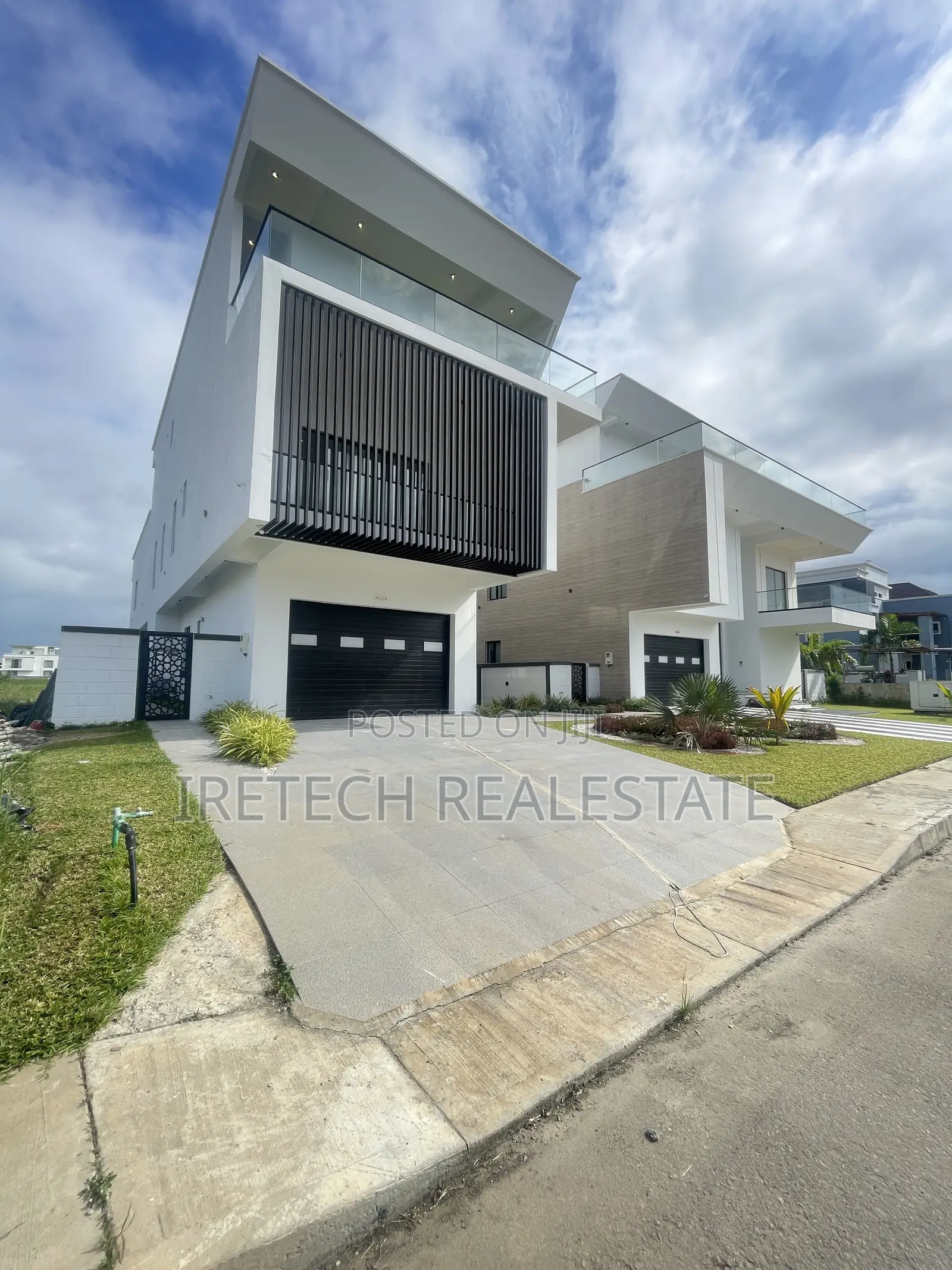 5bdrm Duplex in Vgc Environments, Ikota for sale