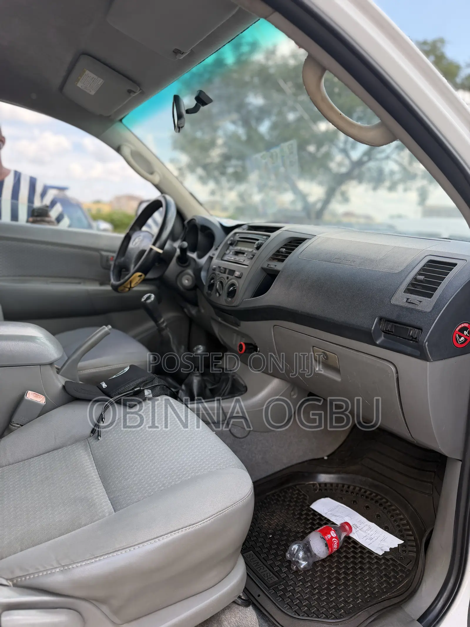 Toyota Hilux 2010 White