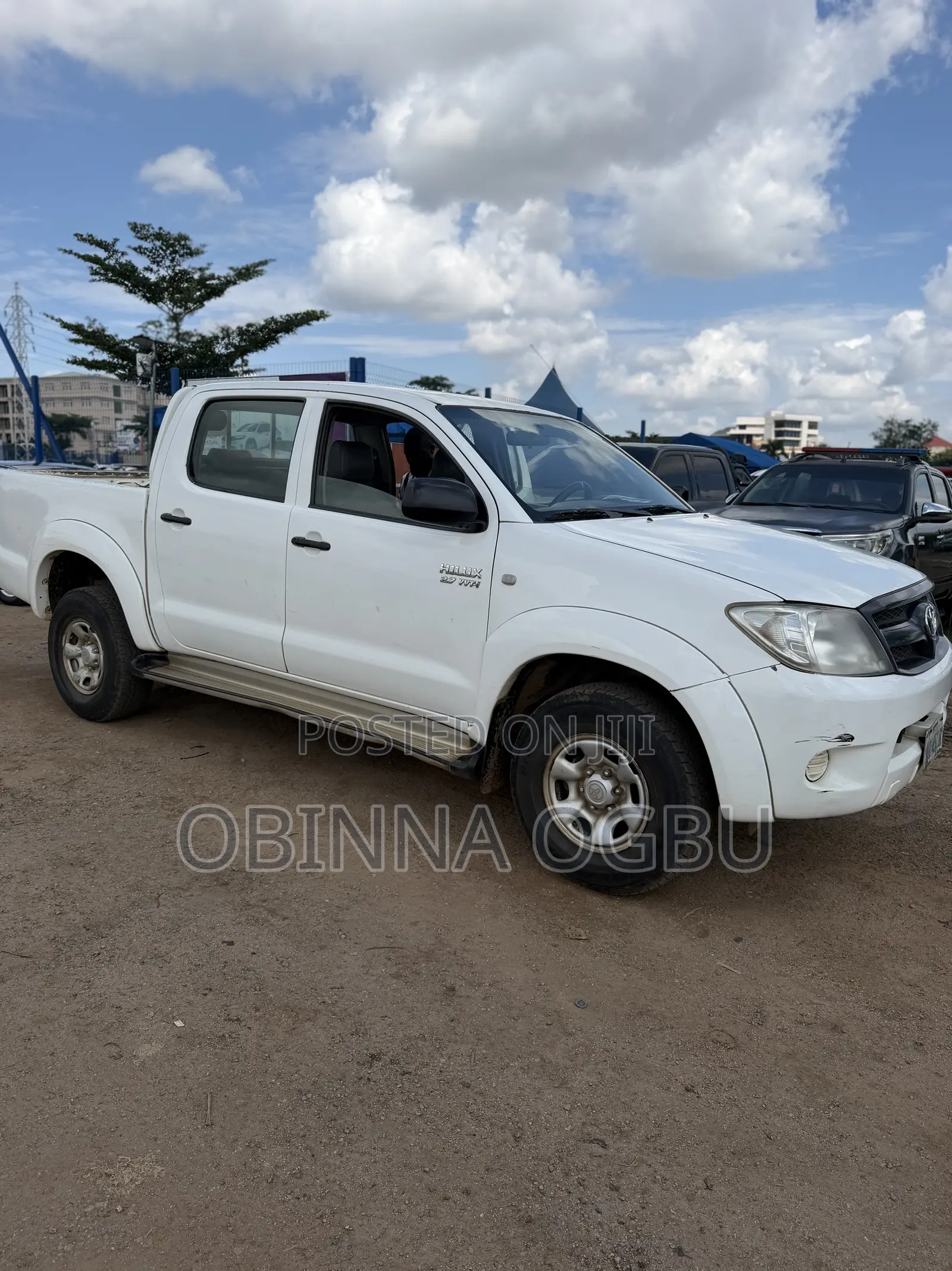 Toyota Hilux 2010 White