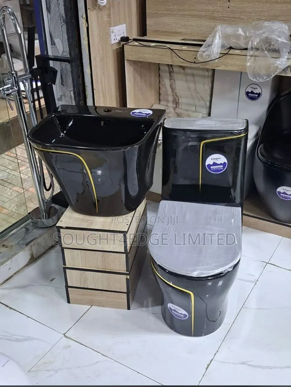 Modern Premium Water Closet