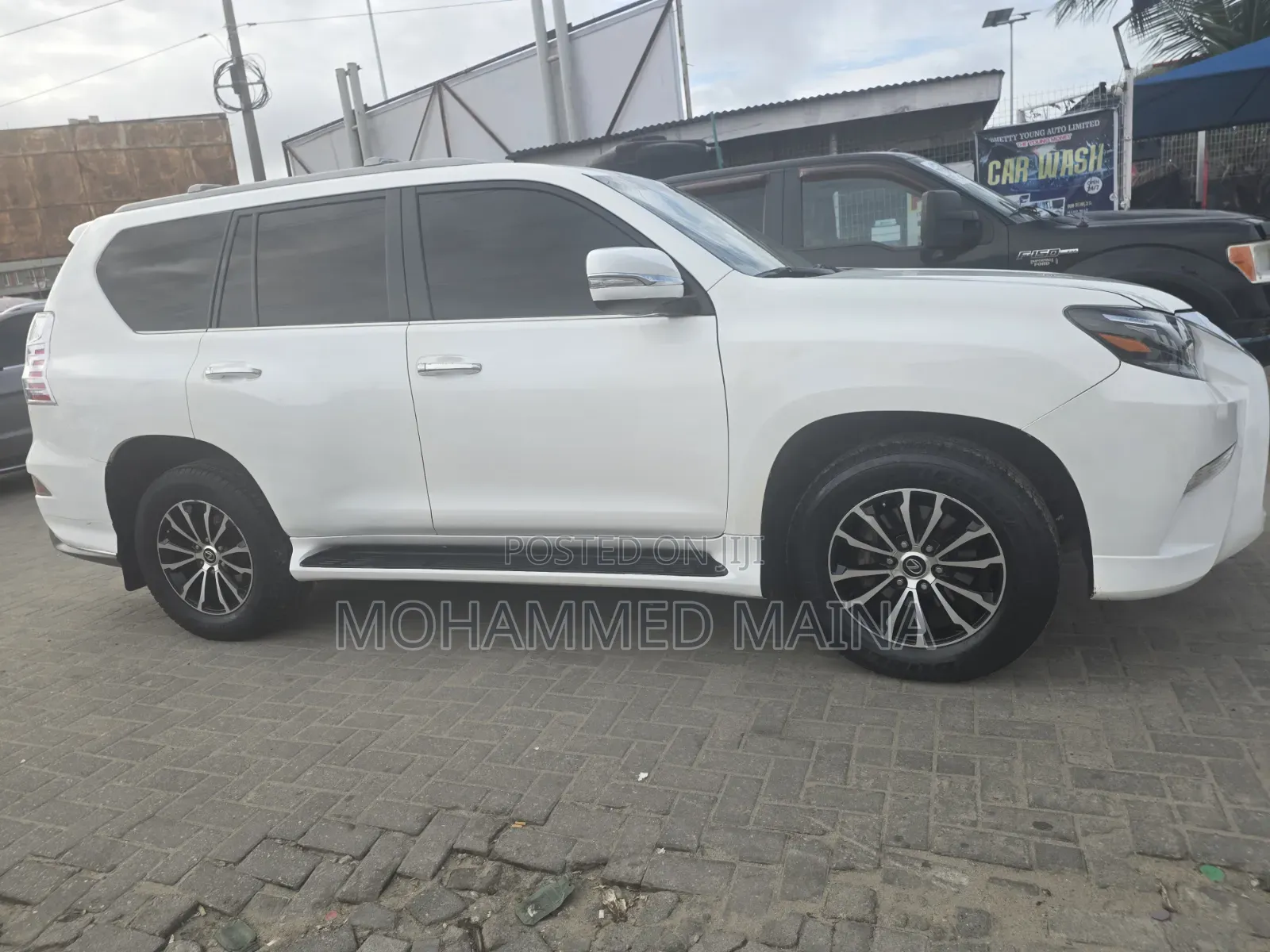 Lexus GX 2011 White