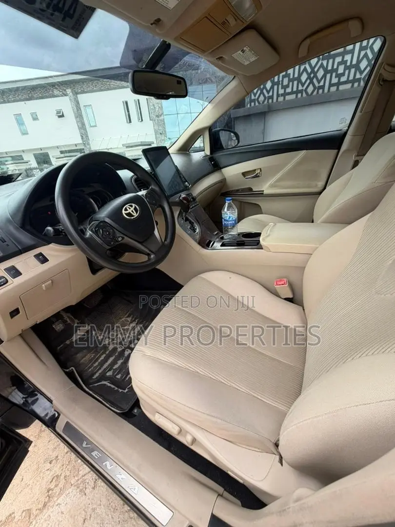 Toyota Venza LE 2013 Black