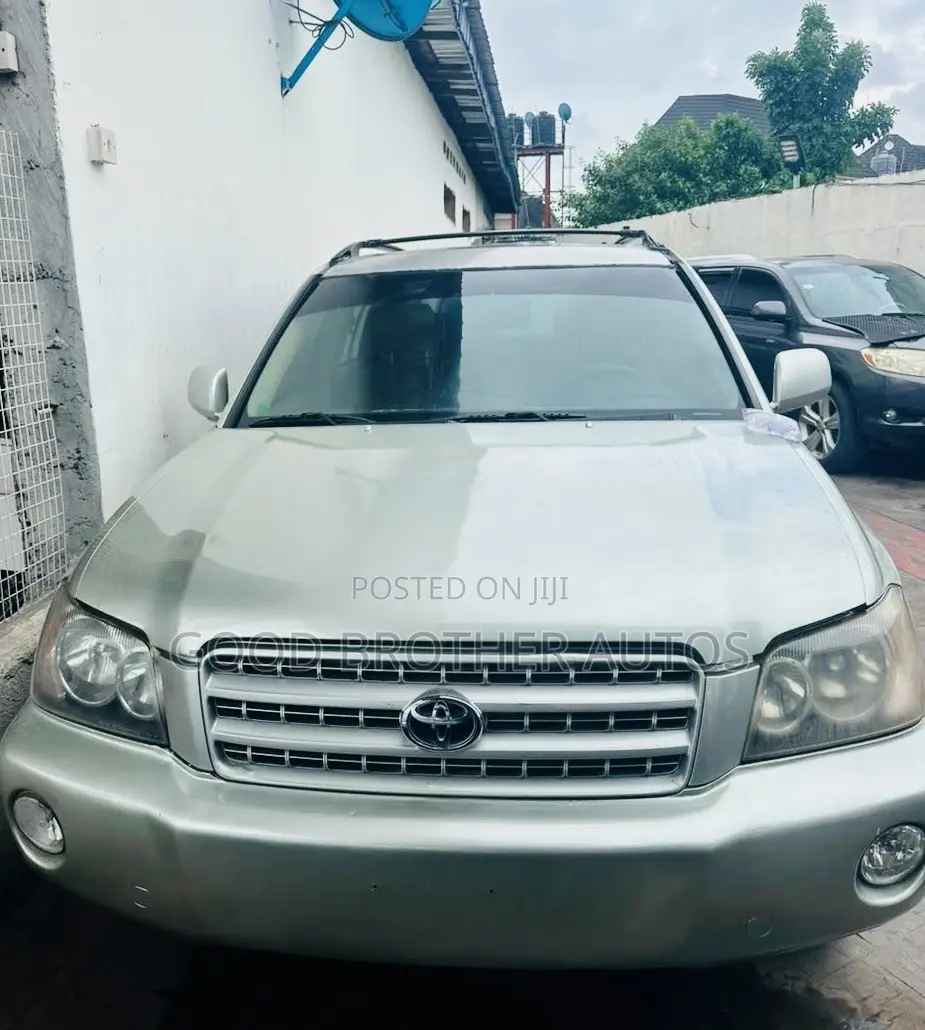 Toyota Highlander 2004 Gold