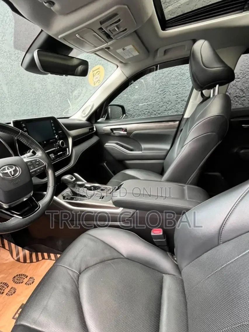 Toyota Highlander Limited 2021 Gray