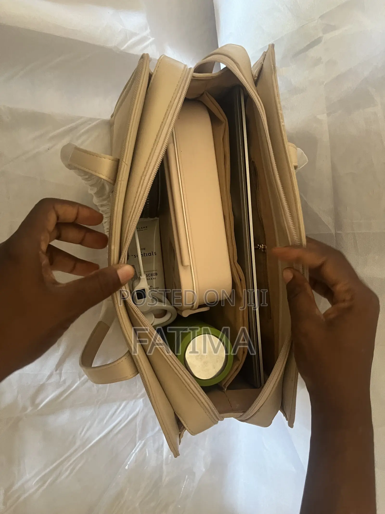Cooperate Handbags