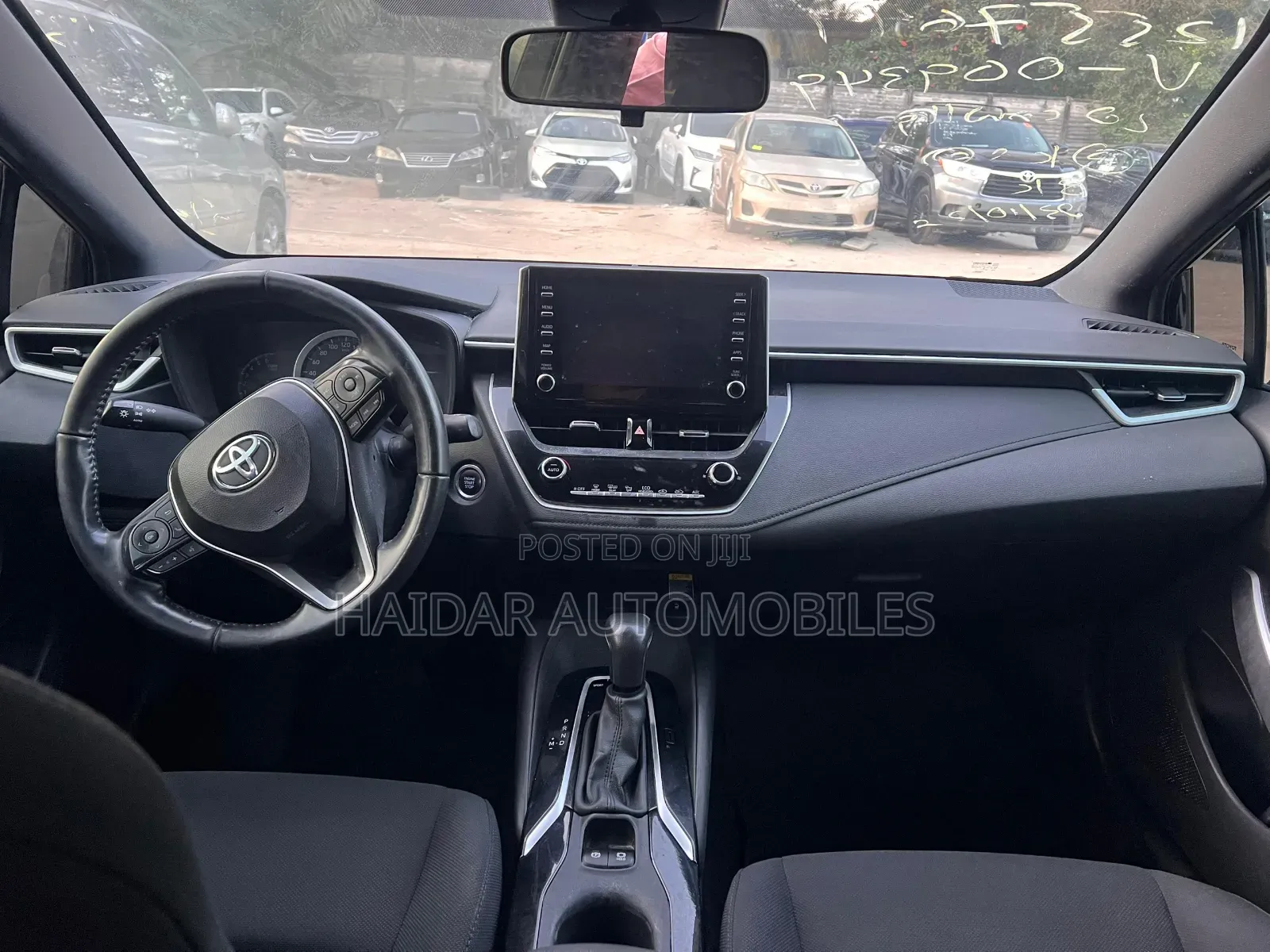 Toyota Corolla SE 2021 Silver