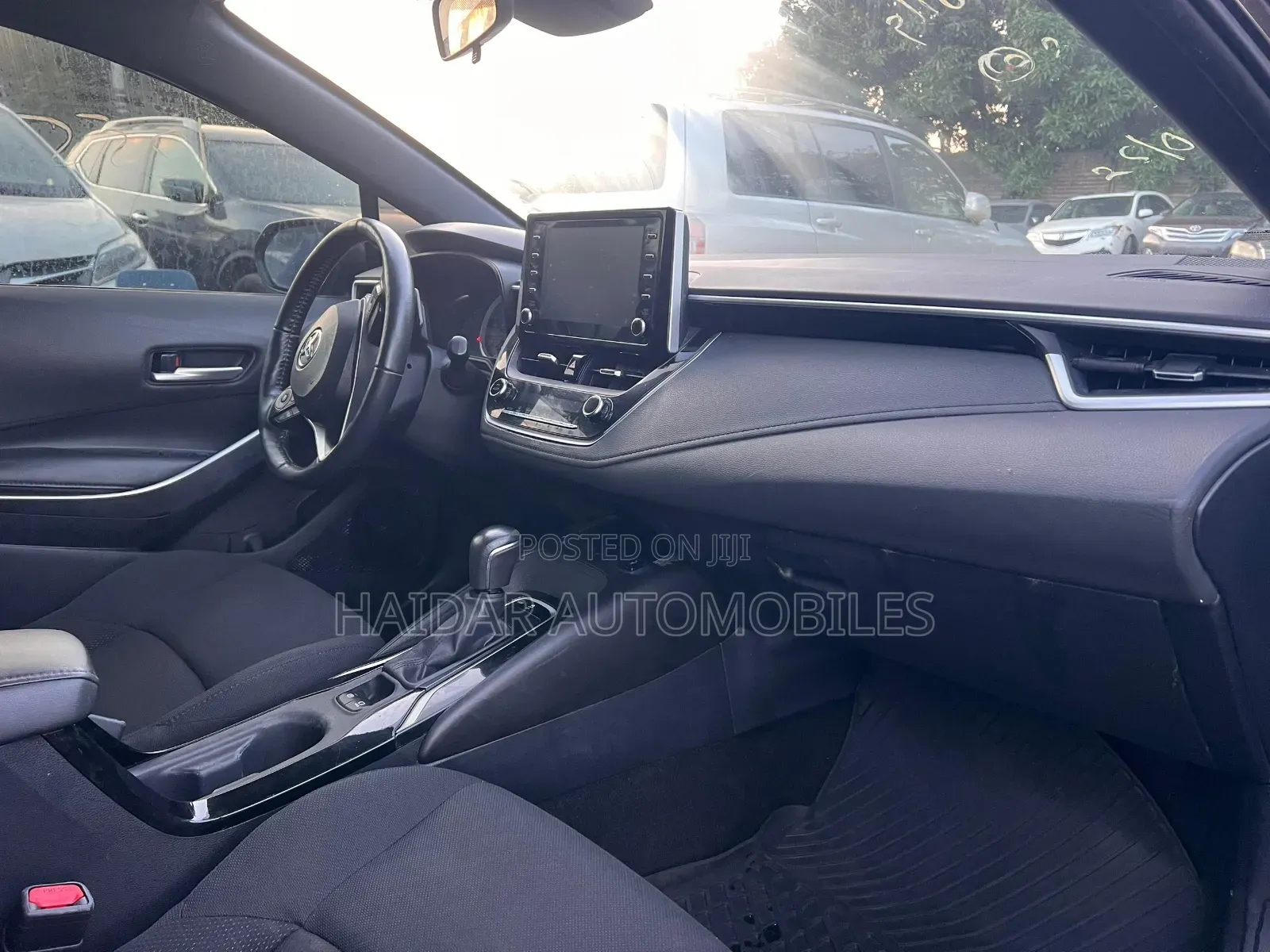 Toyota Corolla SE 2021 Silver