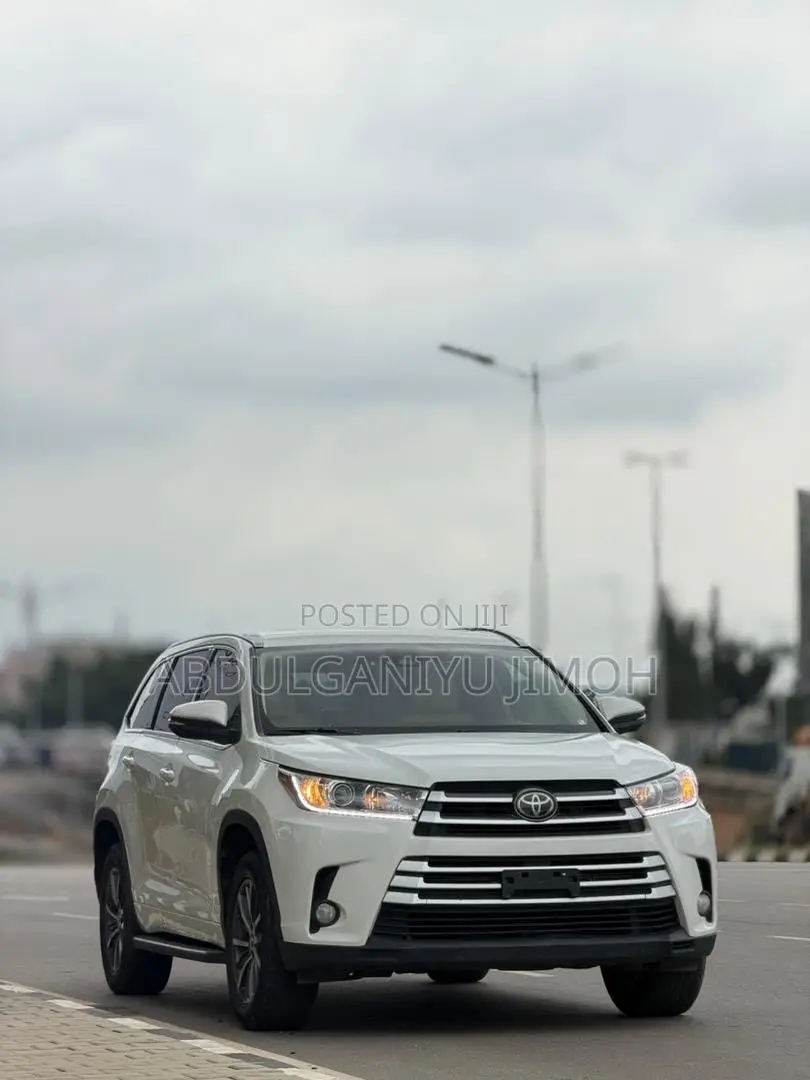 Toyota Highlander XLE 2019 White
