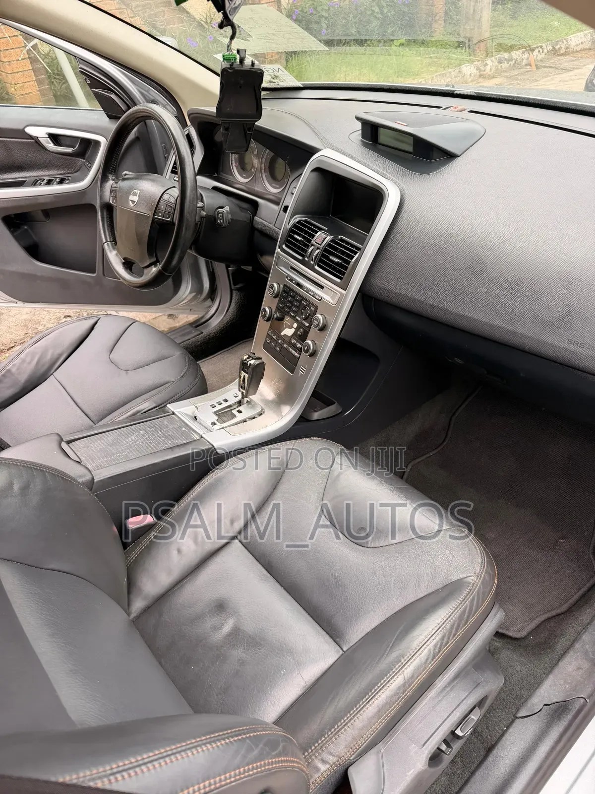 Volvo XC60 T6 AWD 2010 Gray