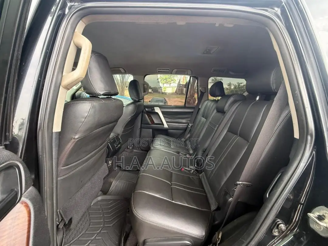 Toyota Land Cruiser 2014 Black