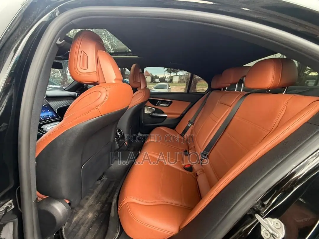 Mercedes-Benz C300 2022 Black