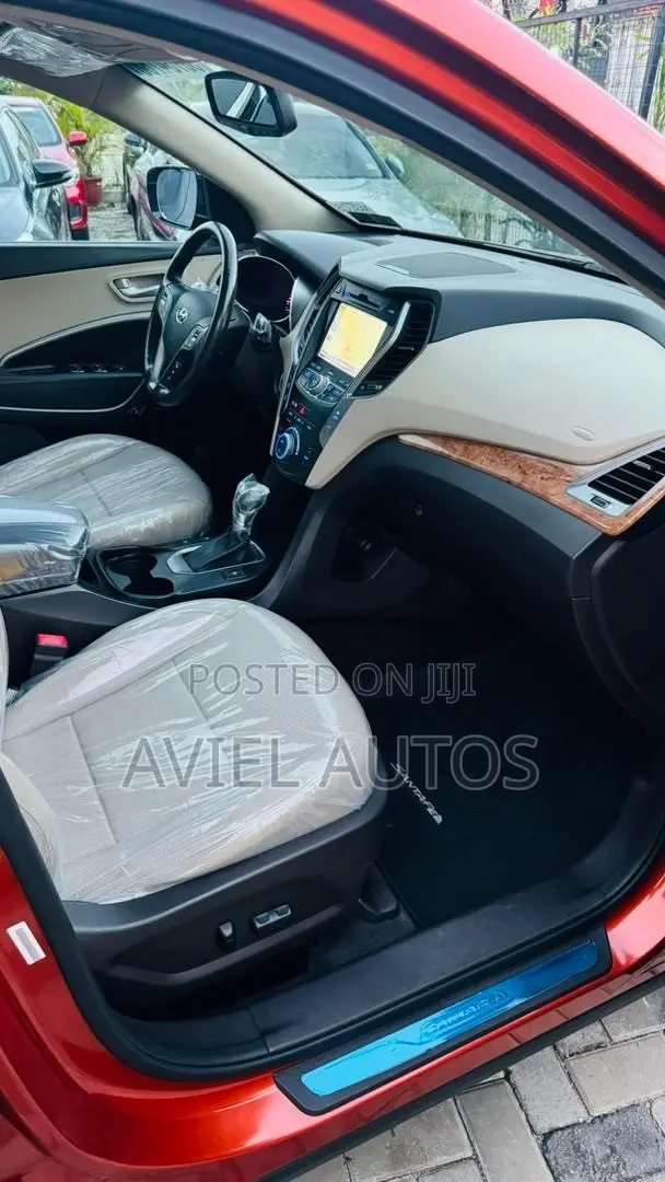 Hyundai Santa Fe 2015 Orange