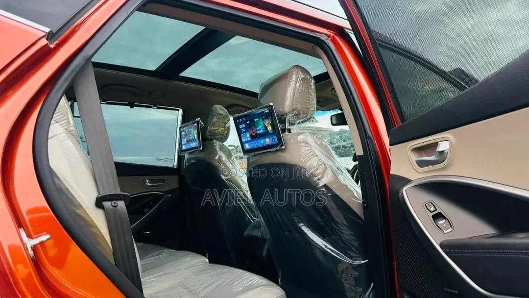 Hyundai Santa Fe 2015 Orange