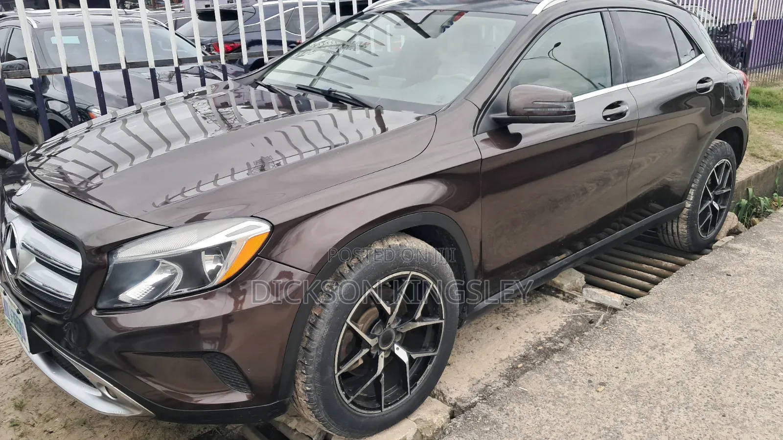 Mercedes-Benz GLA 250 2016 Brown