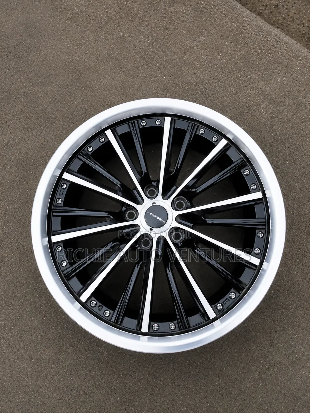 18-Inch Rim for Toyota and Lexus Cars.