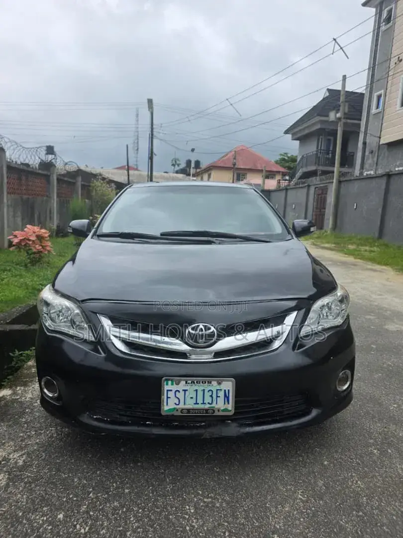 Toyota Corolla LE 4dr Sedan (1.8L 4cyl 4A) 2010 Black