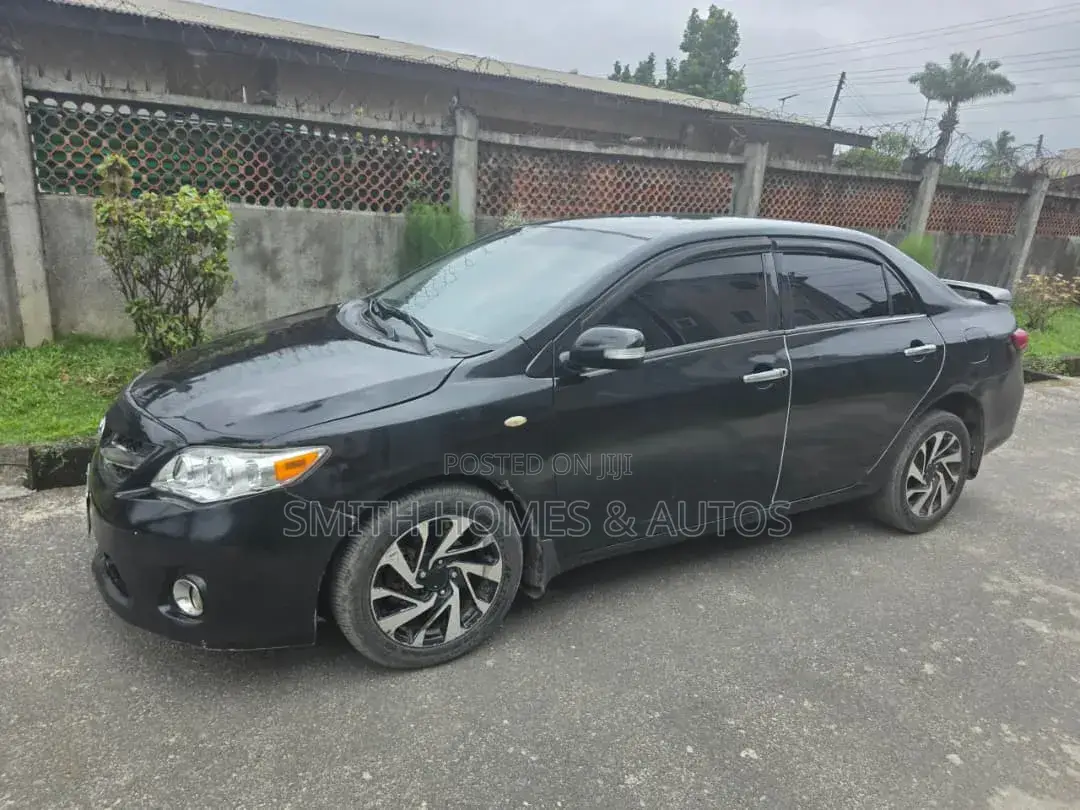 Toyota Corolla LE 4dr Sedan (1.8L 4cyl 4A) 2010 Black