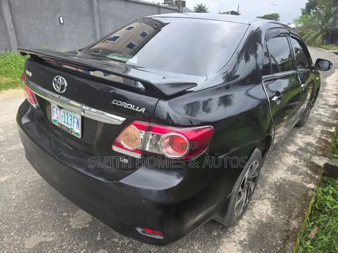Toyota Corolla LE 4dr Sedan (1.8L 4cyl 4A) 2010 Black