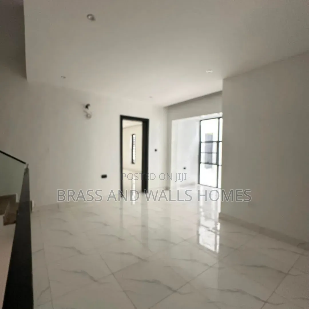 Furnished 4bdrm Duplex in Sangotedo for sale