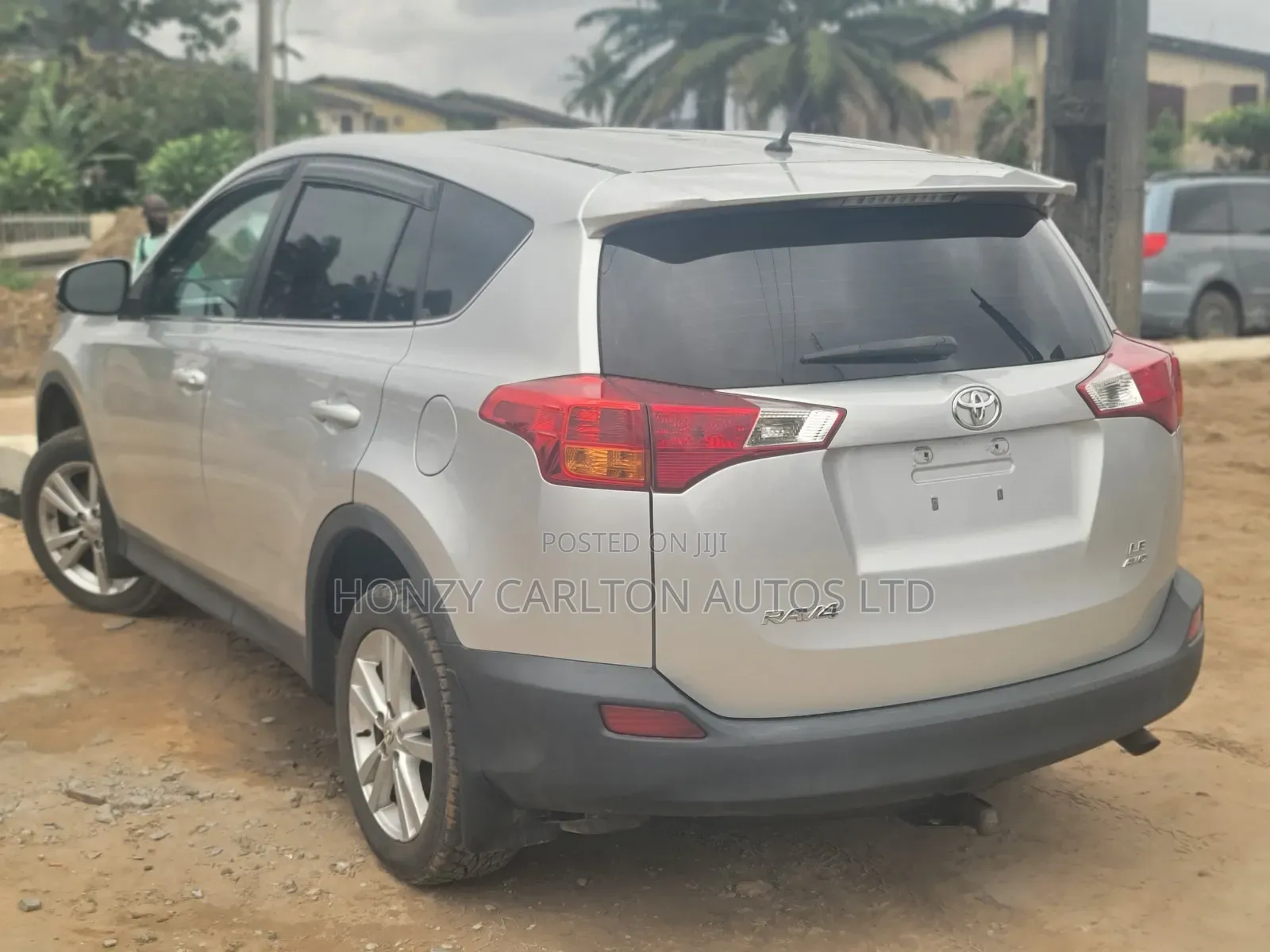 Toyota RAV4 LE 4dr SUV AWD (2.5L 4cyl 6A) 2014 Silver