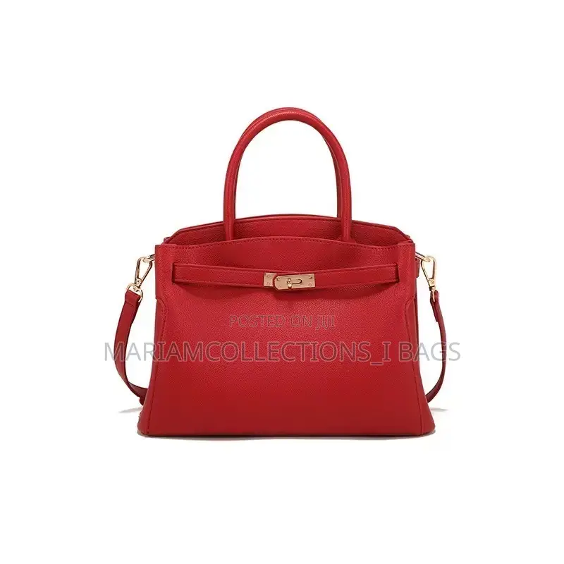 Come With Longer Strap With and Middle Zipper