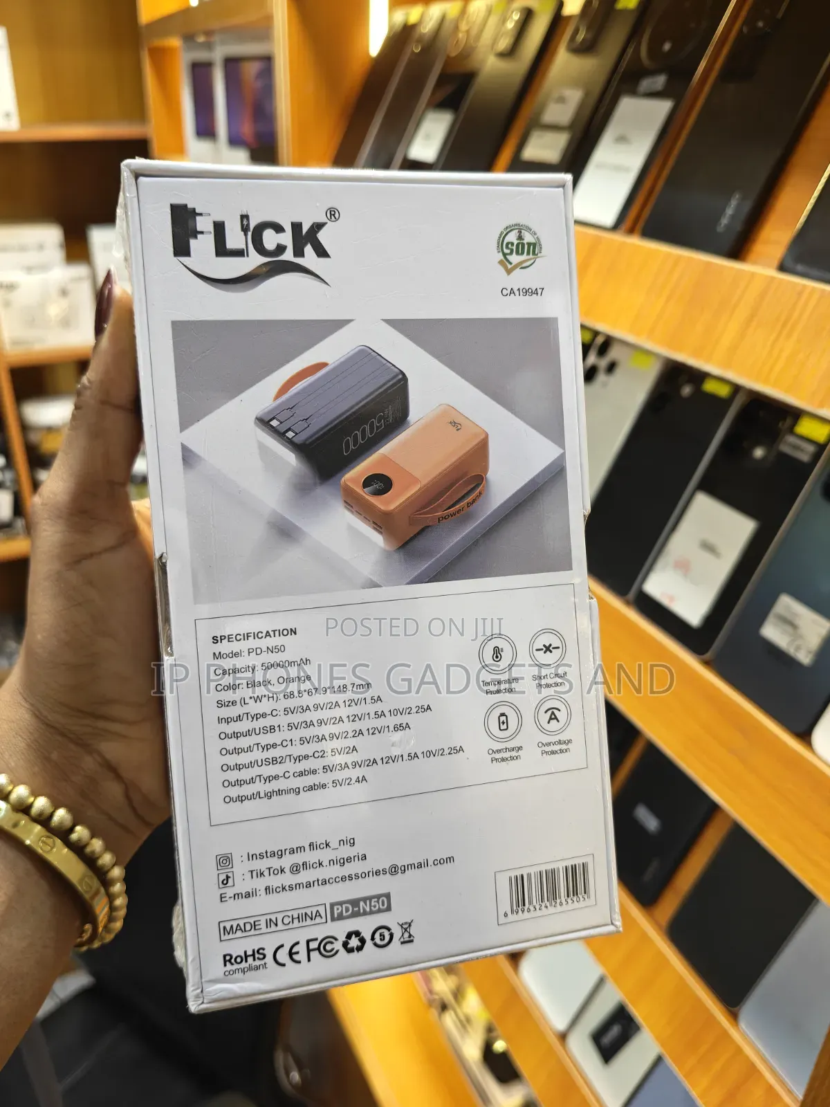 FLCK PD-N50 50000mAh Power Bank 22.5W With Built-in Cables + LED - New