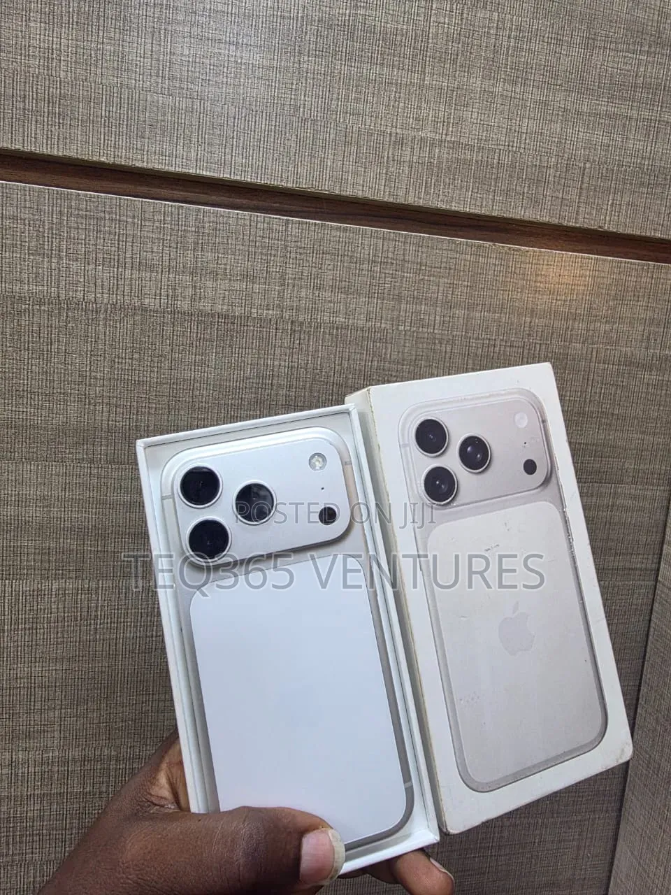 New Apple iPhone 17 Pro Max 256 GB White
