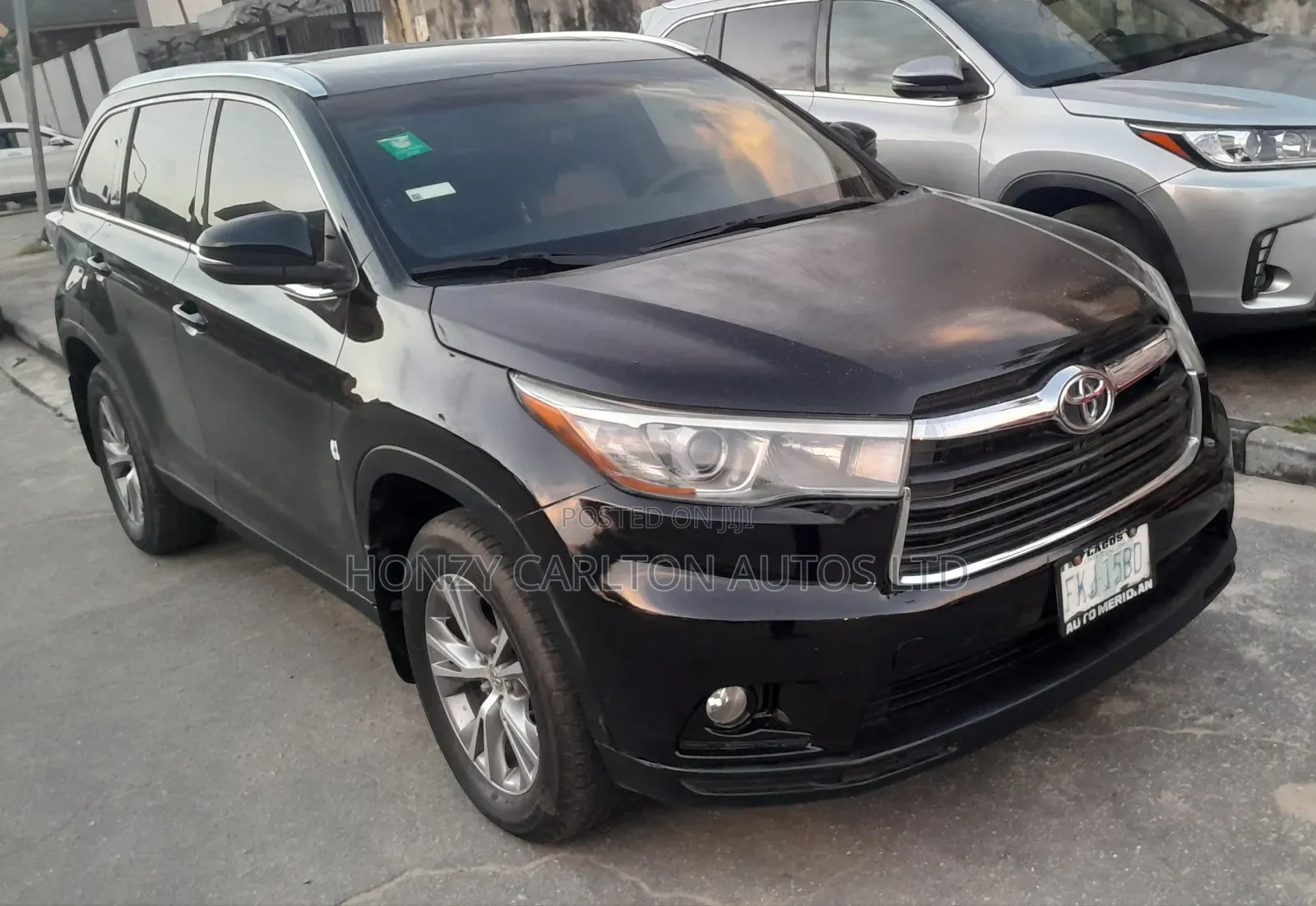 Toyota Highlander XLE 4dr SUV AWD (3.5L 6cyl 6A) 2015 Black