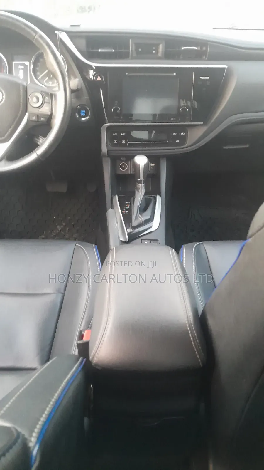 Toyota Corolla XSE 4dr Sedan (1.8L 4cyl CVT) 2017 Black