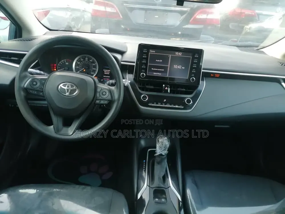 Toyota Corolla LE 2020 Blue