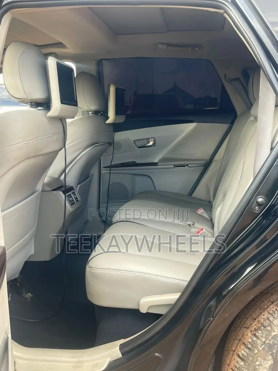 Toyota Venza AWD 2011 Black
