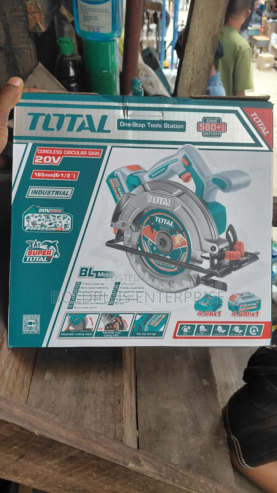 20 Volt Max Total Cordless Circular Saw Machine