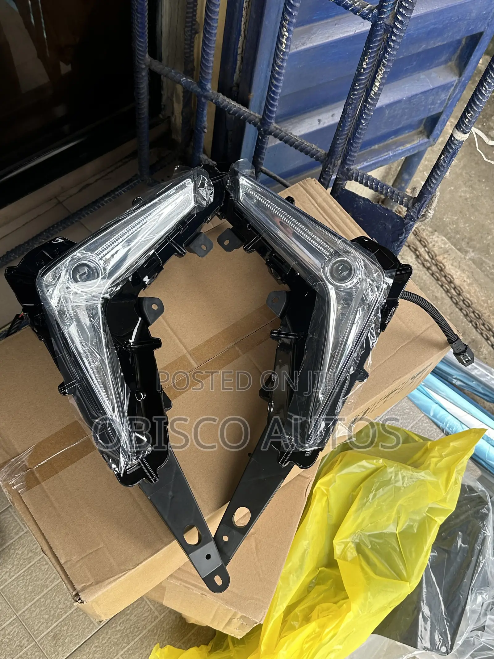 Lexus LX570 Fog Light