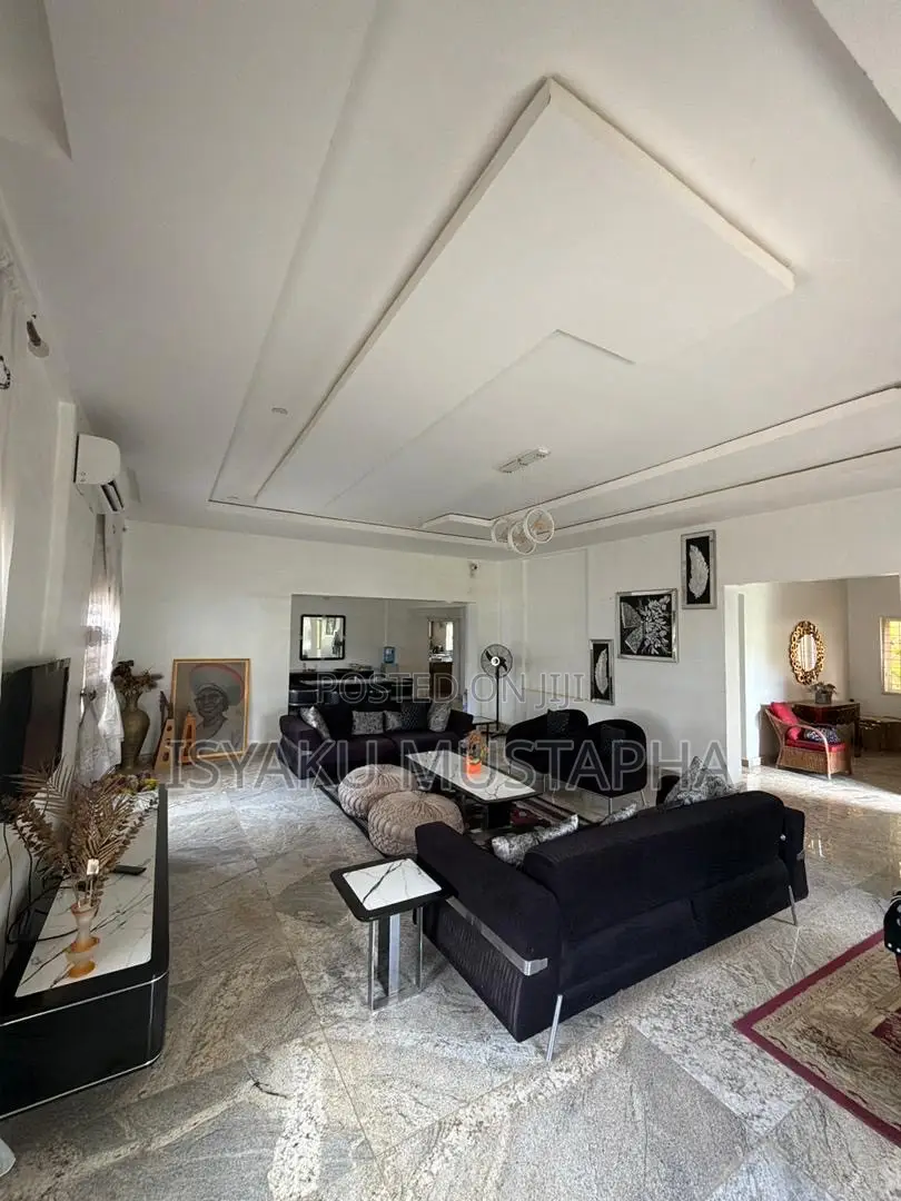 4bdrm Duplex in Life Camp for sale